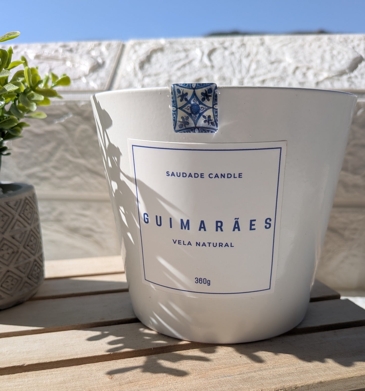Guimarães Candle – Milk &amp; Almond Scent