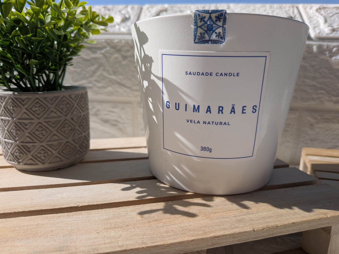 Guimarães Candle – Milk &amp; Almond Scent
