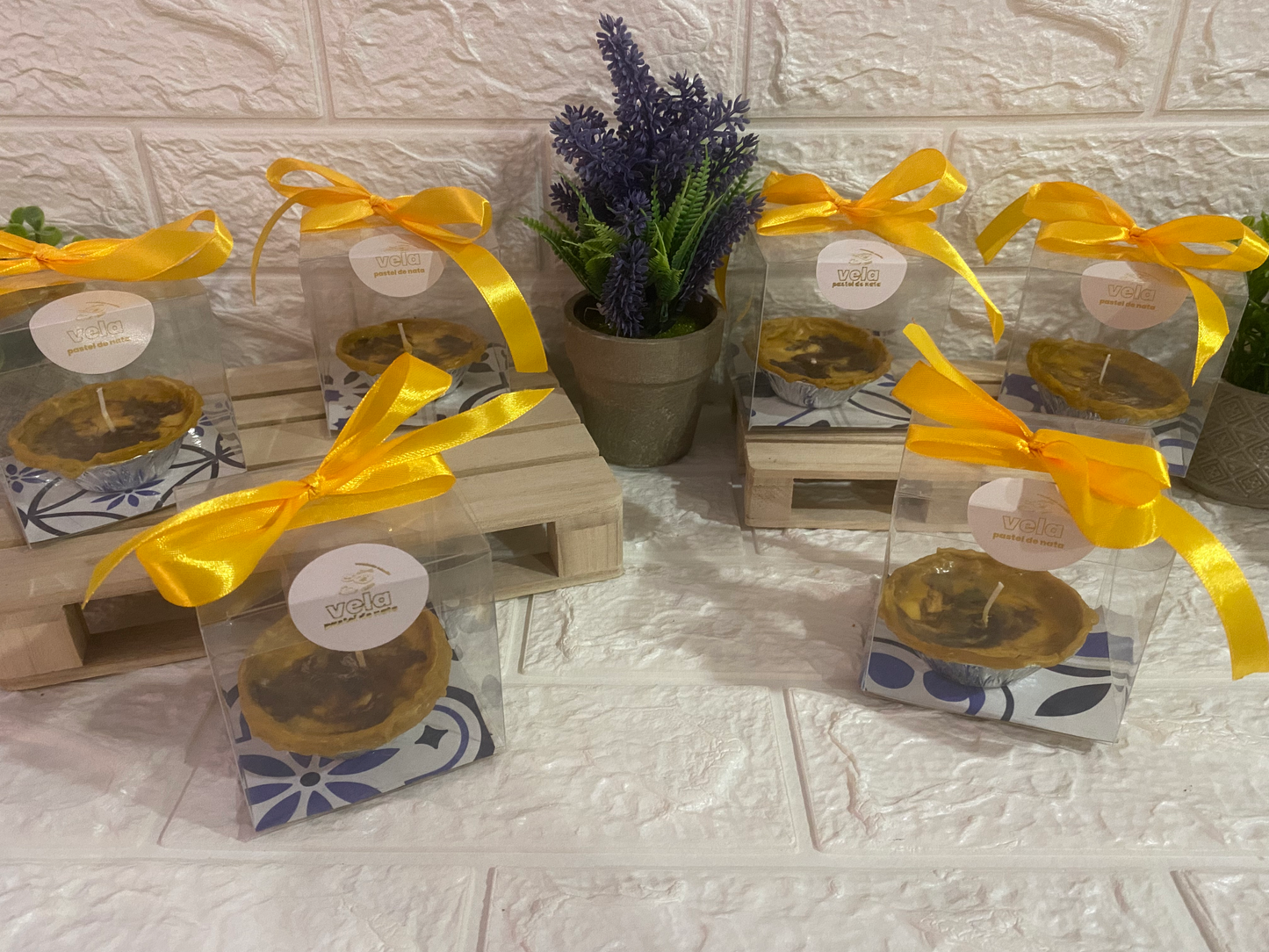 Candle in the shape of a real pastel de nata pafum pastel de nata