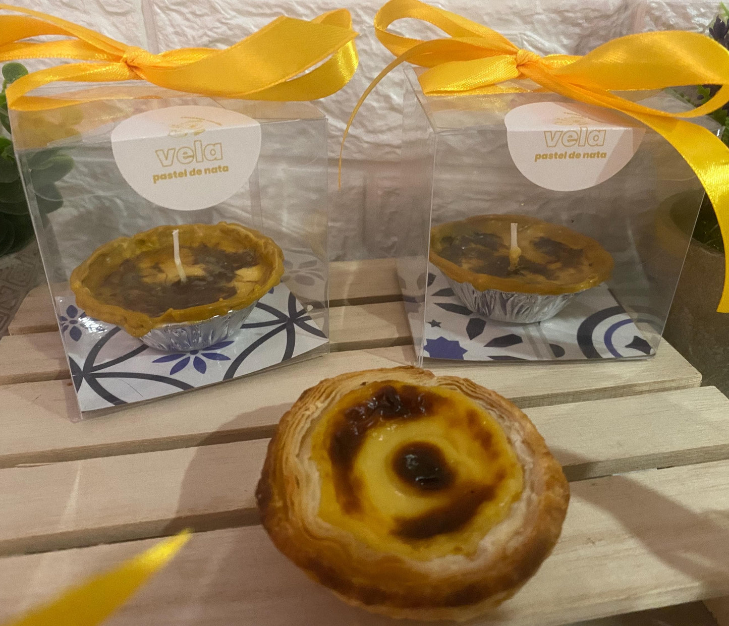 Candle in the shape of a real pastel de nata pafum pastel de nata