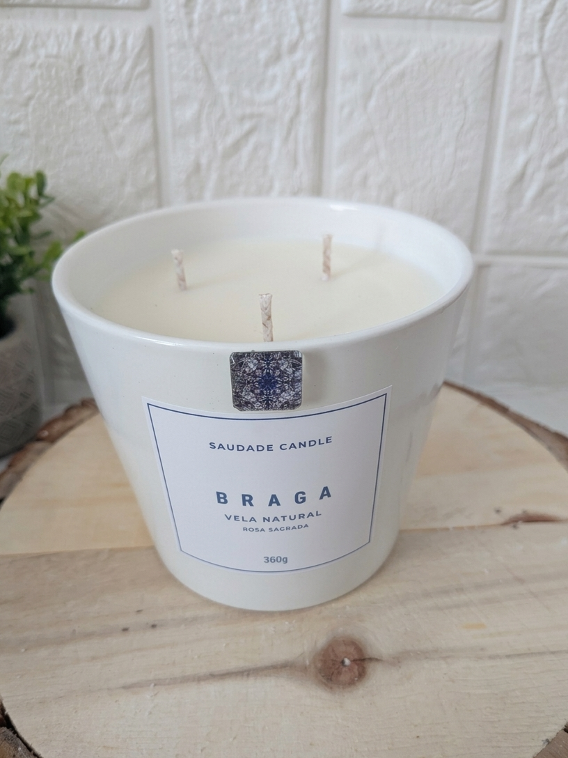 Bougie Braga 360g - 3 mèches - Parfum Rosa sagrada